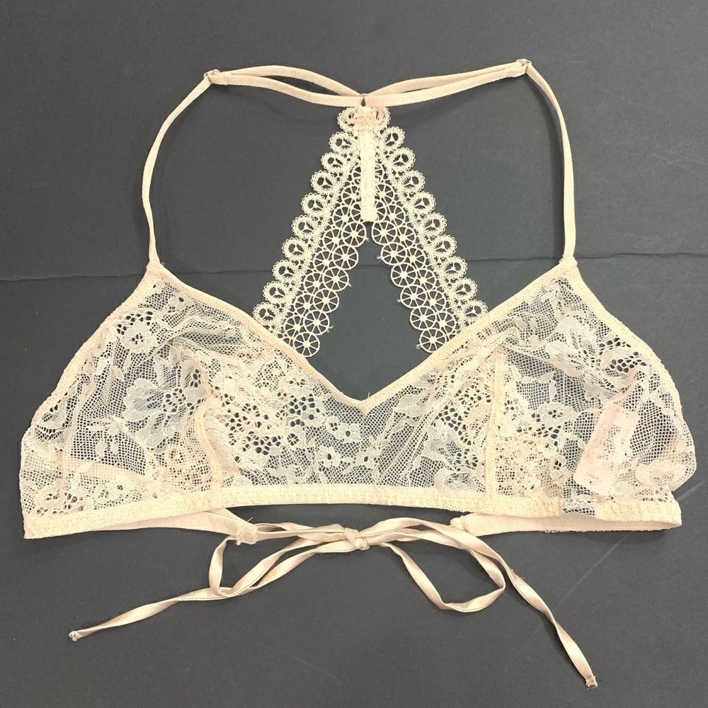 Victorias Secret Very Sexy sheer lace bralette bra